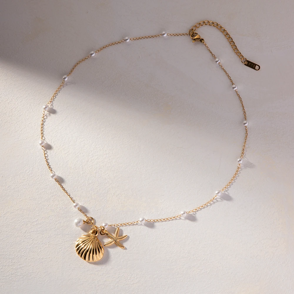 EleganceShell Necklace